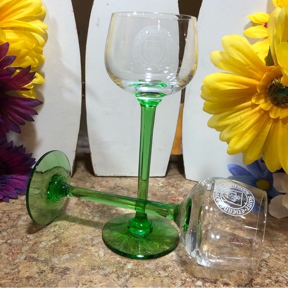 Alsace Dining 2 Vintage Alsace Confrerie Saintetienne Emerald Green